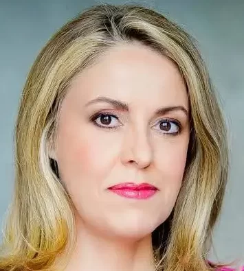 Sara Smith, Attendee